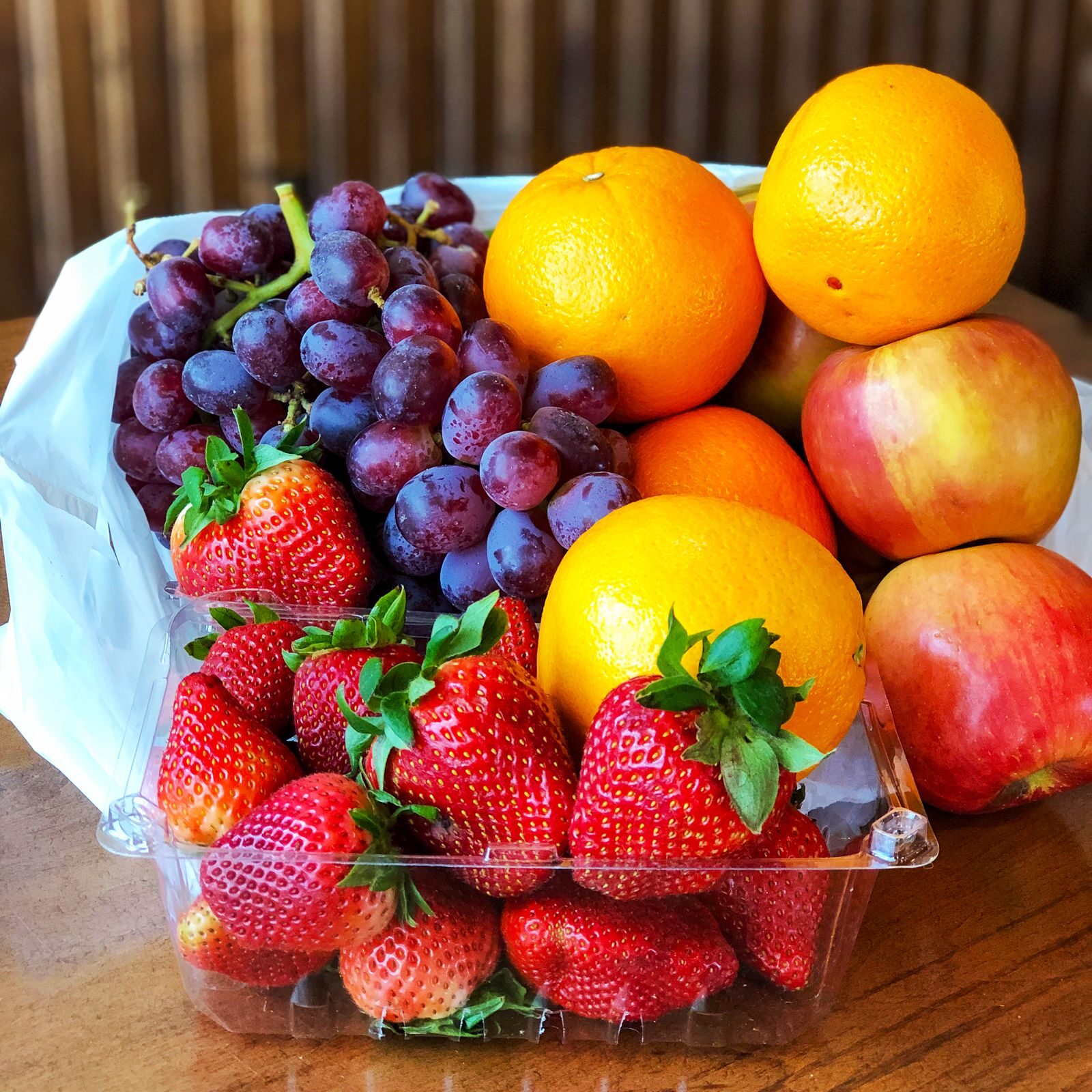 tazikis-market-fruit
