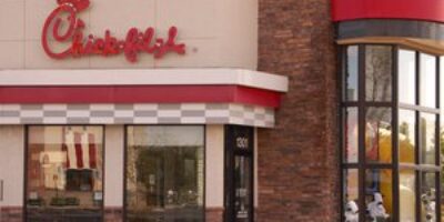 Les emplacements Chick-fil-A encouragent les paiements par carte mobile par rapport à l'argent comptant