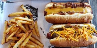 Crave Hot Dogs et BBQ signe un franchisé dans l'Iowa!