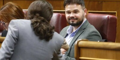 Podemos et d'autres partenaires de Pedro Snchez pressent de régulariser tous les immigrants «sans papiers»