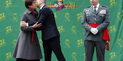 Denuncian por prevaricacin a la directora general de la Guardia Civil por el cese del coronel Prez de los Cobos