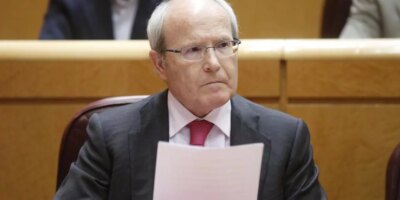 Jos Montilla usa sus privilegios como ex presidente de la Generalitat para asistir a actos del PSC e independentistas