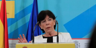 Cela se mantiene en el metro y medio de distancia entre alumnos en contra del criterio de ocho CCAA