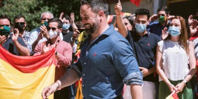 L'adjoint de Vox Roco de Meer fait taire avec un rapport médical les doutes sur la pierre qu'il a reçue à Sestao