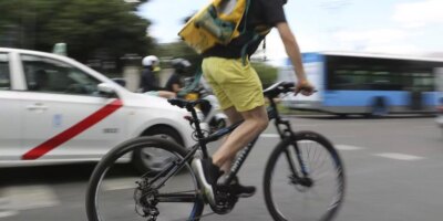 Le gouvernement crée une nouvelle qualification pour les «cavaliers»: le service de livraison et de collecte à domicile FP