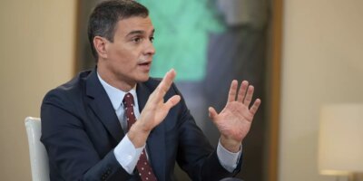 Pedro Snchez force un virage à gauche sur le plan de reconstruction pour éviter la collision avec ses partenaires