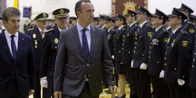 Le Cabinet autorise l'ancien «numéro deux» de l'Intérieur à déclarer sans restrictions sur «l'opération Cuisine»