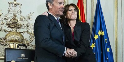 L'association majoritaire des procureurs demande à Dolores Delgado de s'abstenir dans les plaintes contre le gouvernement et de les étudier le dôme fiscal