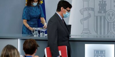 Le gouvernement maintiendra la nécessité d'une autorisation judiciaire pour les confinements en raison de flambées de coronavirus