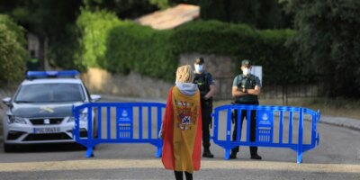 Des études intérieures envoient des policiers en civil pour surveiller la maison de Pablo Iglesias et Irene Montero