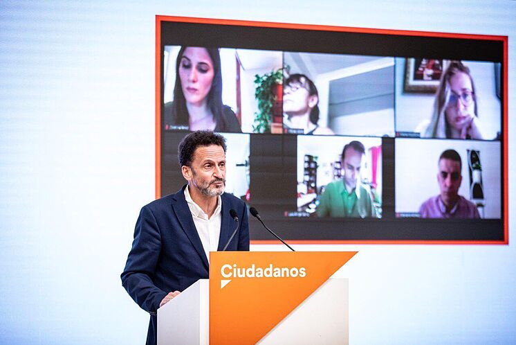 Le porte-parole adjoint de Cs au Congrès lors de la conférence de presse de ce ...