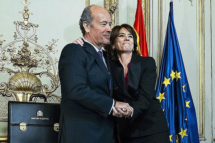 Le procureur général, Dolores Delgado, à la remise de la ...