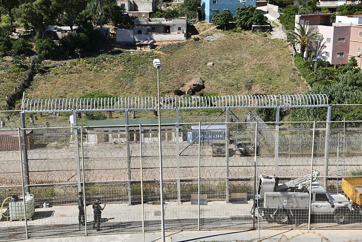 Image de la clôture de Ceuta sans les concertinas en juin dernier