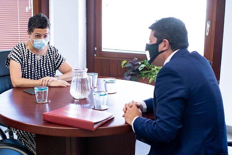La ministre des Affaires étrangères, Arancha González Laya, ce jeudi avec le ...
