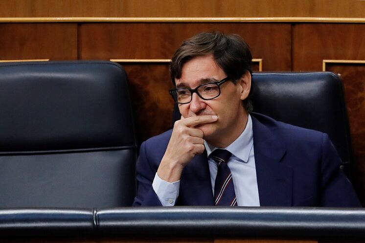 Le Ministre de la Santé, Salvador Illa, pendant la session