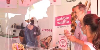 Los Reyes, à Benidorm: de la glace au turrn au drame touristique à la première personne