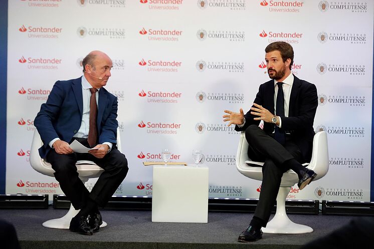Pablo Casado et Luis de Guindos, ce lundi à El Escorial.