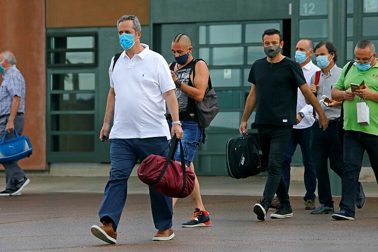 L'ancien réalisateur catalan Joaquim Forn (en chemise blanche), dans l'un des ...