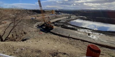 La plus grande récupération en Europe d'un site contaminé: 42000 tonnes de 'chapapote' extraites de la lagune toxique d'Arganda