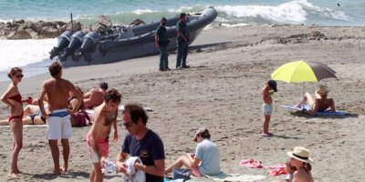 Ils trouvent un corps sans vie dans la mer lors d'une opération contre le trafic de drogue