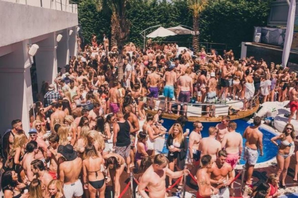 Fête à l'hôtel Sisu, en 2017