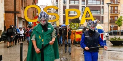 Un millier de jeunes, adolescents et enfants qualifient la Garde civile de "meurtrier" à Alsasua