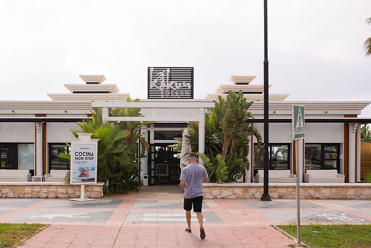 L'établissement Kokun Ocean Club, fermé provisoirement, à ...