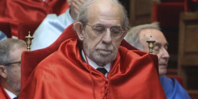 Le procureur demande à la Cour suprême de poursuivre l'enquête sur le juge constitutionnel Fernando Valds pour mauvais traitements présumés