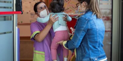 Protocoles contre le virus et le détachement: c'est le retour aux crèches