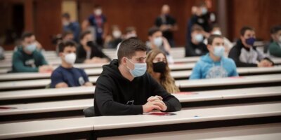 Les étudiants critiquent également Castells: "Nous vous demandons d'être courageux, de vous lever et de diriger le ministère"