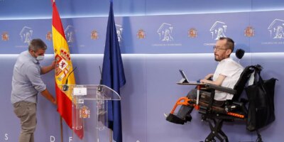 Unis Nous pouvons faire pression sur le PSOE pour que la CEI pose des questions sur la monarchie