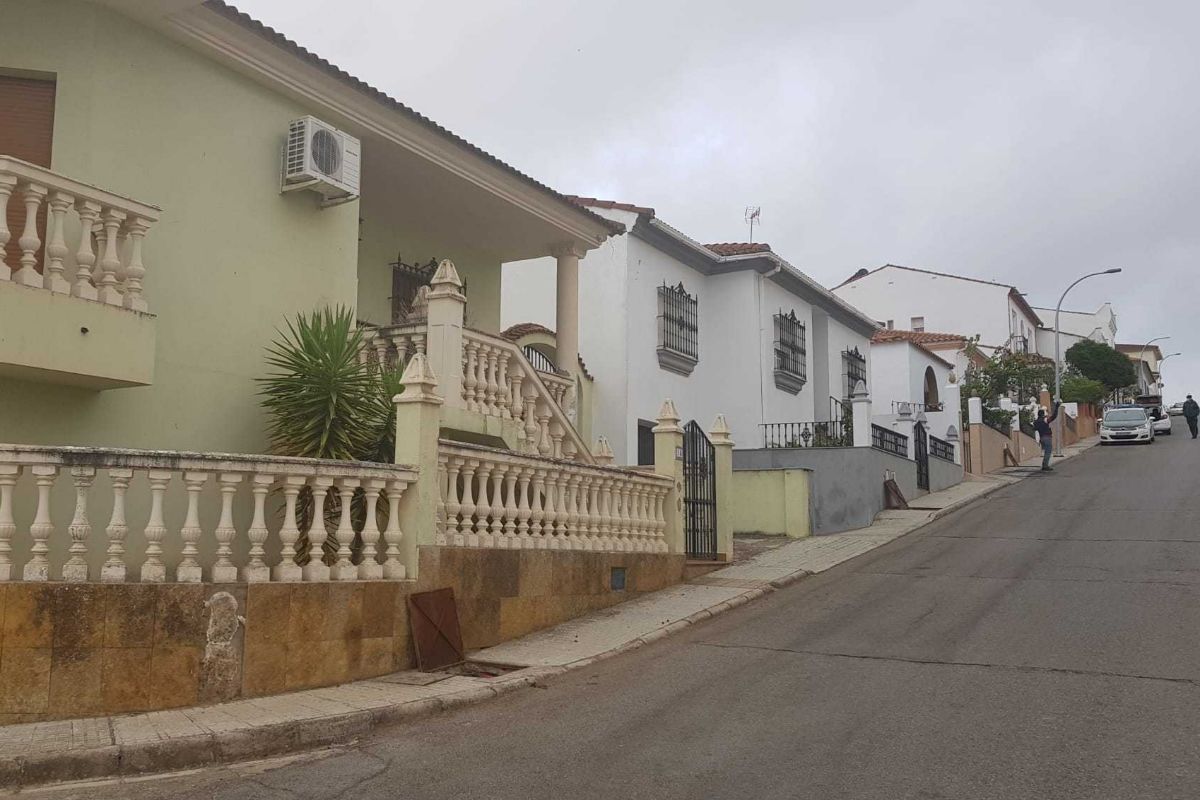 Le domicile de Manuela Chavero, 15 Calle El Cerezo, à quelques mètres de celui arrêté.