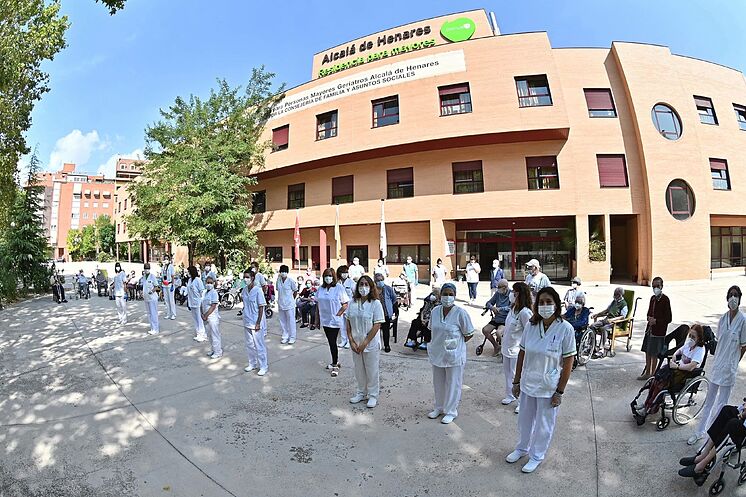 Travailleurs et résidents d'une résidence Alcal