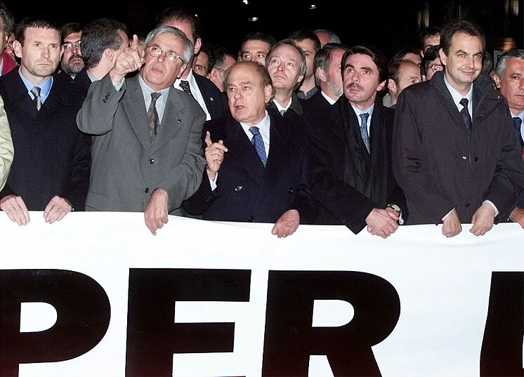 Ibarrtexe, Clos, Pujol, Aznar et Zapatero, le 23 novembre 2000, ...