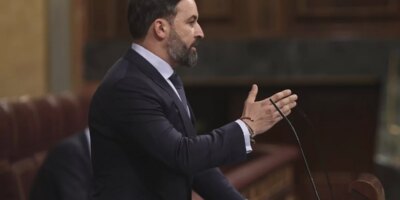 Abascal maintiendra les pactes avec le PP malgré "l'agression" de Casado contre ses électeurs