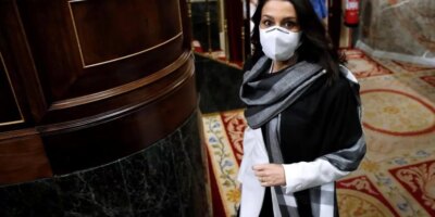 Ins Arrimadas juge «excessive» une prolongation de six mois de l'état d'alarme et oblige Pedro Snchez à négocier une durée plus courte