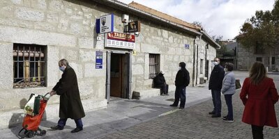 Lockdowns Move North: "Ils nous rendent fous!"