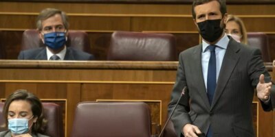 Le PP négocie avec les partenaires gouvernementaux un pacte pour forcer Pedro Sánchez à se présenter une fois par mois