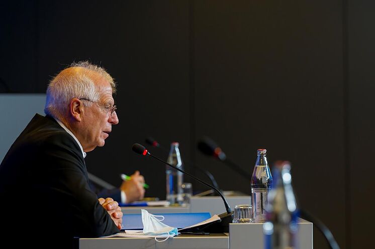 Josep Borrell lors d'une conférence à Luxembourg.