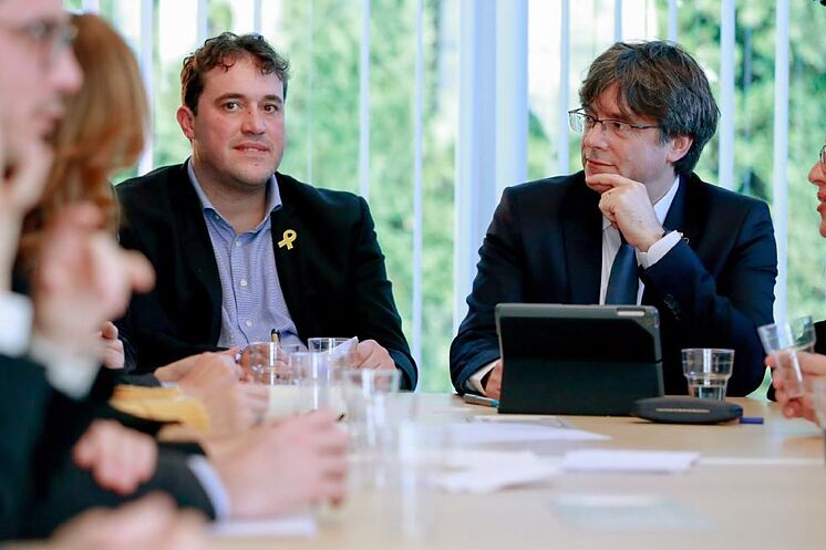 Puigdemont, avec le président du PdeCAT, David Bonveh