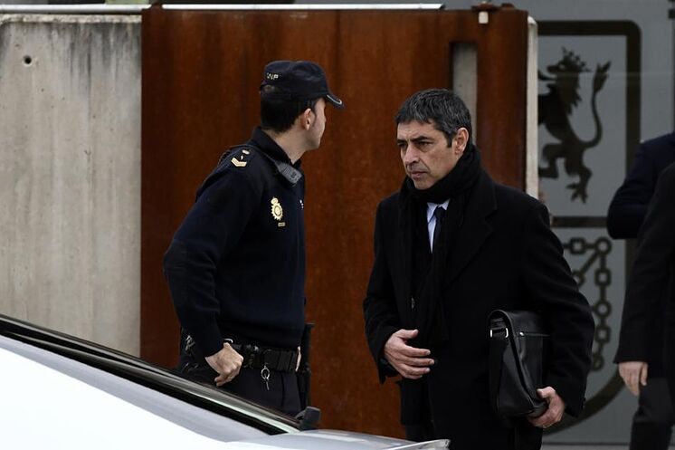 Le plus ancien des Mossos Josep Lluis Trapero à la fin d'une session