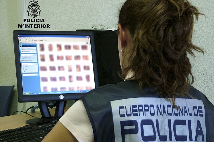 Un agent de la police