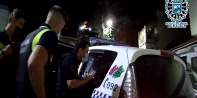 La police de Malaga empêche un agresseur de tuer son partenaire devant ses enfants de 3, 4 et 9 ans