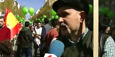 Un enseignant du secondaire est déposé pour homophobie: « Le drapeau LGTBI offense »