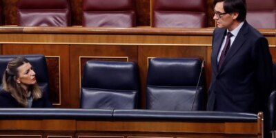 La ministre Yolanda Daz se joint aux partis d&rsquo;opposition pour demander le départ de Salvador Illa du gouvernement