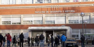 Des milliers d&rsquo;étudiants universitaires demandent que les examens de janvier se déroulent «  en ligne  »