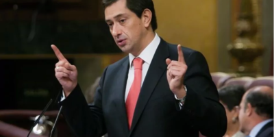 Vox enregistre comme «  numéro deux  » en Catalogne un ancien député du Parti populaire