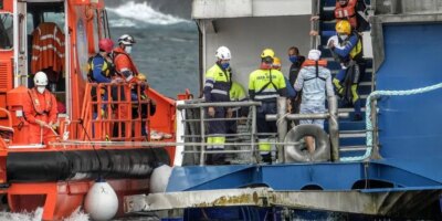 Ils activent un comité technique d&rsquo;urgence pour surveiller le renflouement du navire échoué à Agaete