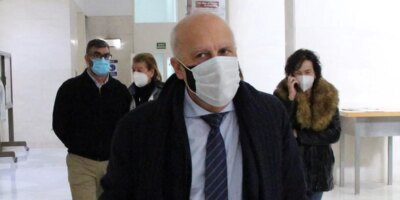 Le ministre de la Santé de Ceuta admet qu&rsquo;il a été vacciné mais fait valoir qu&rsquo;il n&rsquo;a pas dérapé parce que ses techniciens le lui ont demandé.