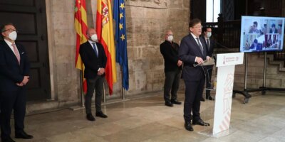 Puig ordonne à la Santé que les maires et les conseillers qui ont été vaccinés de manière irrégulière ne reçoivent pas la deuxième dose